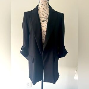 Zara women’s black blazer